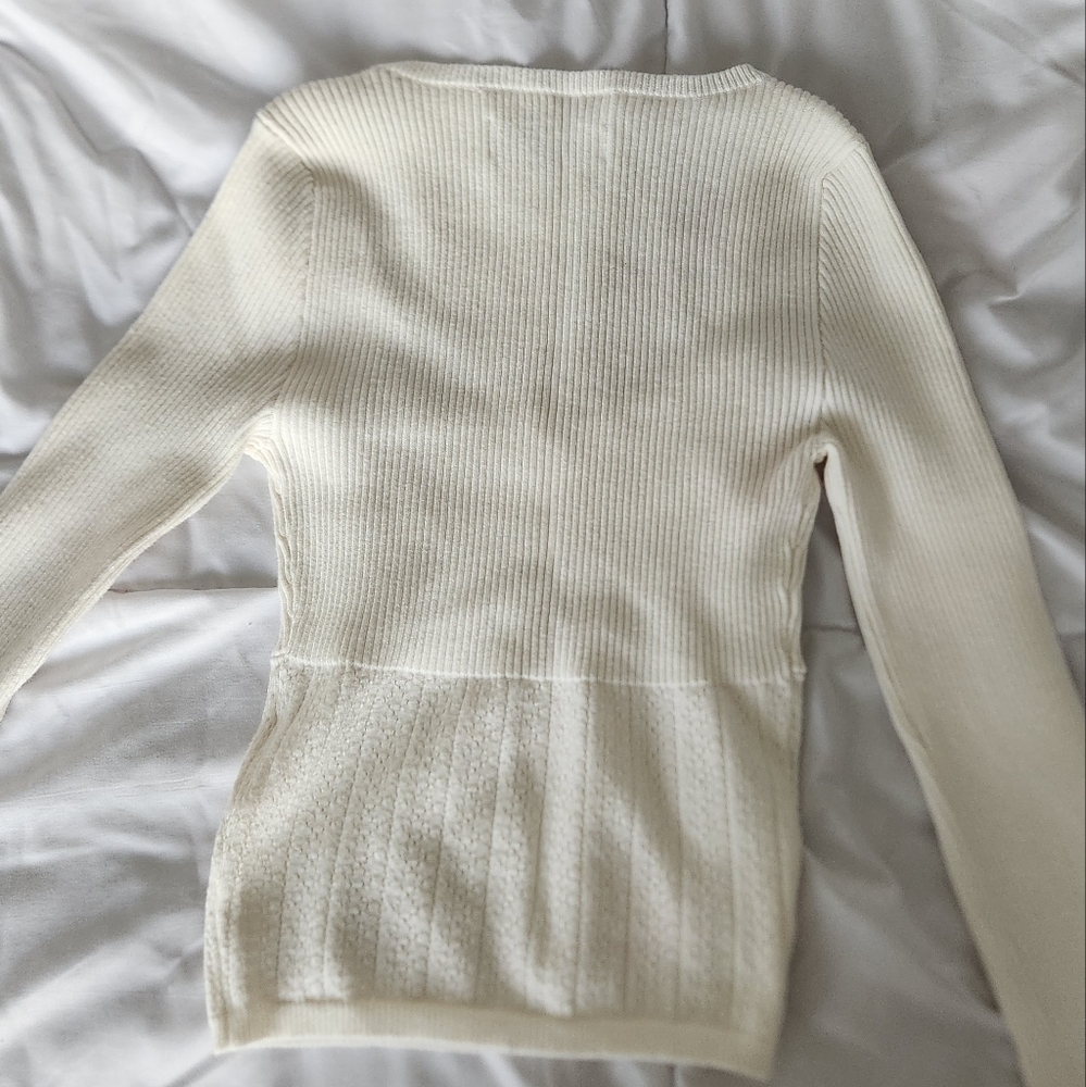 Hollister Cream Long Sleeve Top - Picture 3 of 3